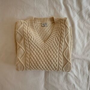 Aritzia Sunday Best Peggy V-Neck Sweater